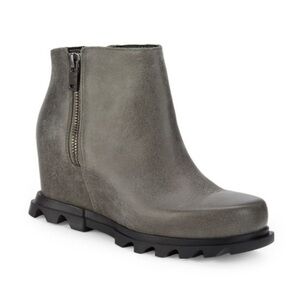 SOREL Joan Of Arctic Wedge III Waterproof Leather Booties Size 12 Gray